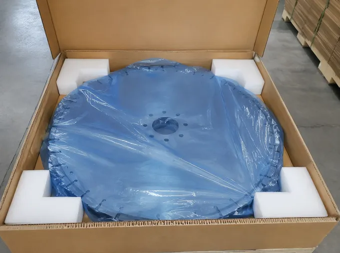 CLSEG asphalt blade packaging with VCI sleeve and foam edge protectors in export carton